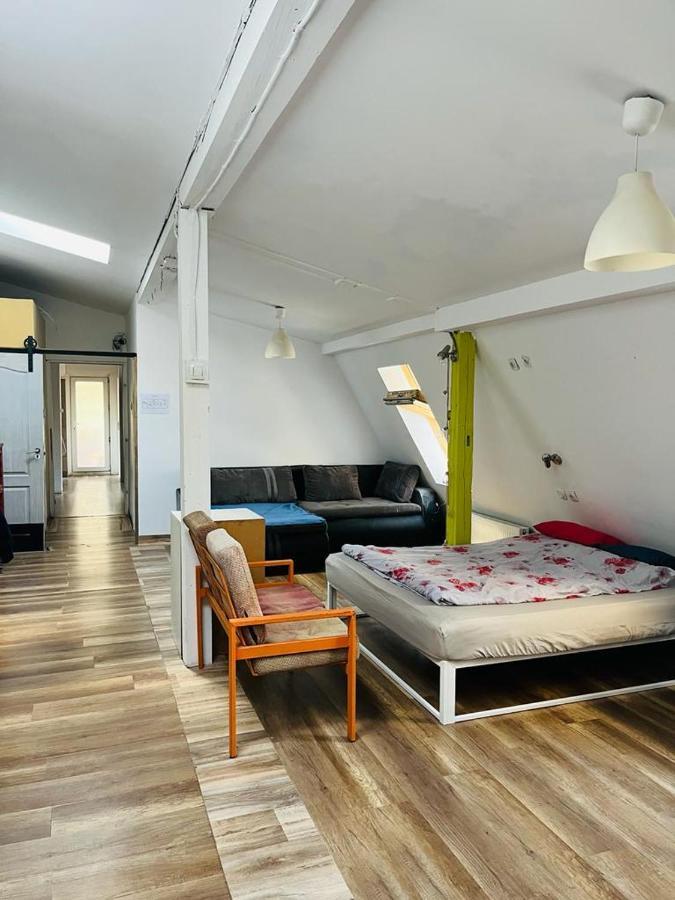 Zen Hostel Cluj-Napoca Eksteriør billede